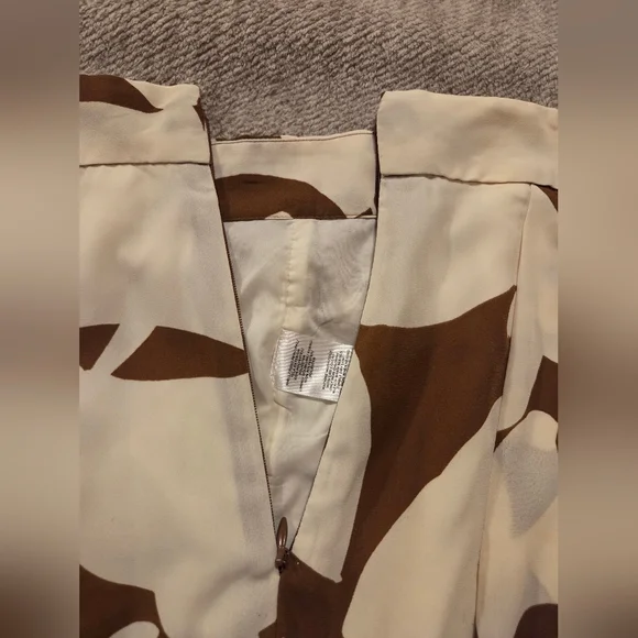 Ann Taylor Brown and Cream Floral Midi Skirt - Picture 3 of 3